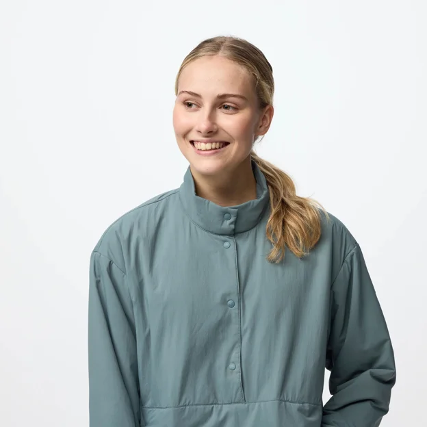 Fjällräven HC Insulated Pullover W Women’s Outdoor jackets Model Angle F 120146