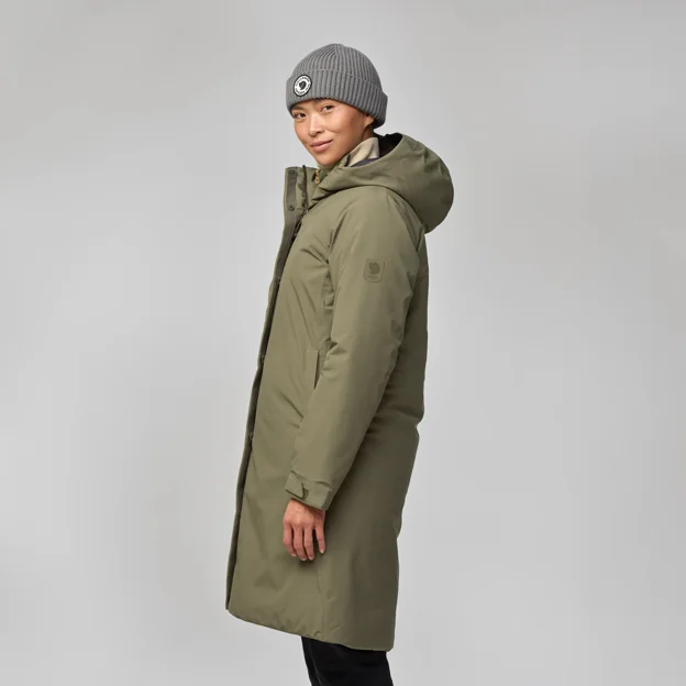 Fjällräven HC hydratic Padded Parka W Women’s Outdoor jackets Model Model side 94446