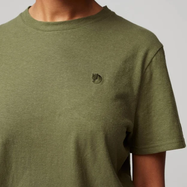 Fjällräven Hemp Blend T-shirt W Women’s T-shirts & tank tops Model Model side 82131