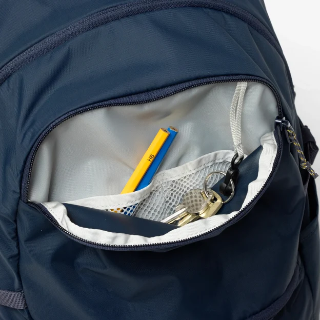 Fjällräven High Coast Backpack 24 Unisex Outlet Model Angle J 94808