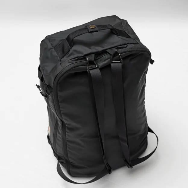 Fjällräven High Coast Duffel 22 Unisex Daypacks Model Angle H 82138