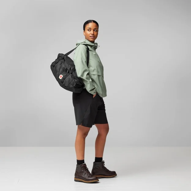 Fjällräven High Coast Duffel 22 Unisex Daypacks Model Model back 82134