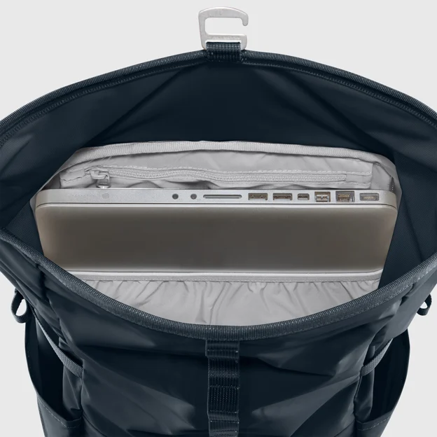 Fjällräven High Coast Foldsack 24 Unisex Outlet Detail Angle J 27732