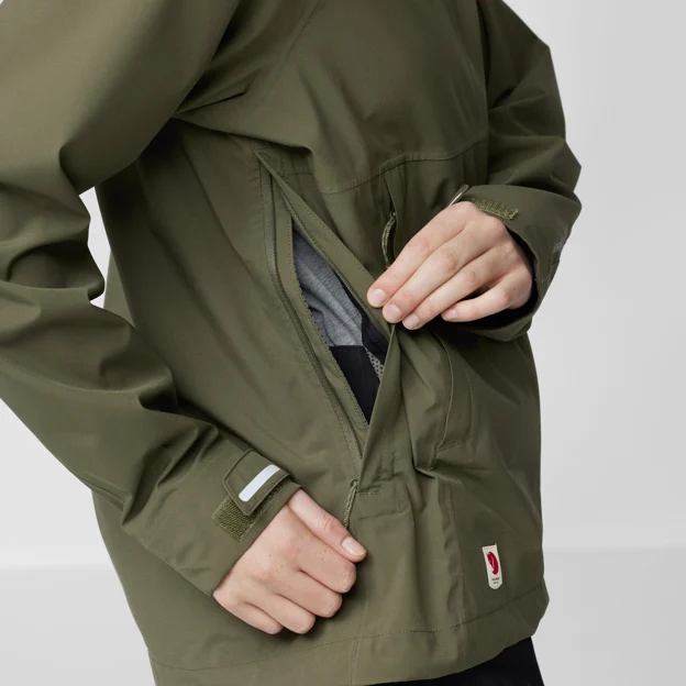Fjällräven HC Hydratic Trail Jacket W Women’s Shell jackets Detail Angle G 66669