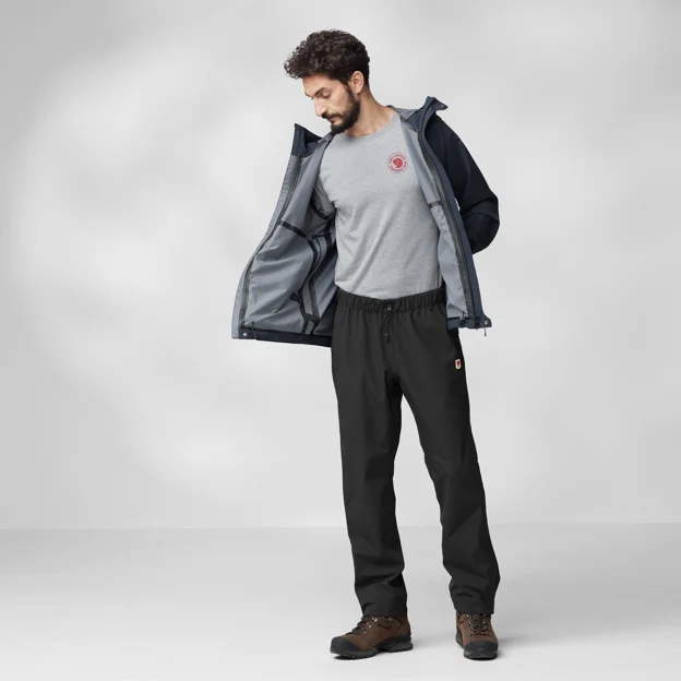 Fjällräven HC Hydratic Trail Trousers M Men’s Outdoor trousers Model Model front 66671