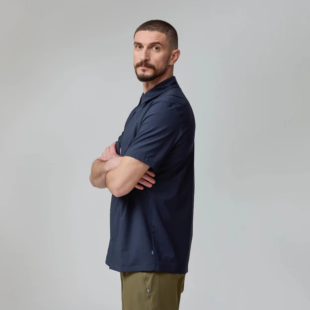 Fjällräven High Coast Pack Shirt SS M Men’s Shirts Model Model side 89997