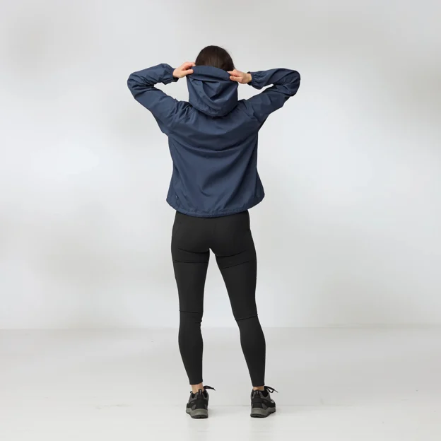 Fjällräven High Coast Short Wind Hoodie W Women’s Wind jackets Model Angle F 92982