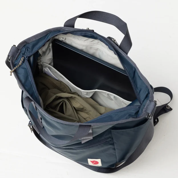 Fjällräven High Coast Totepack Unisex Outlet Model Angle J 92948
