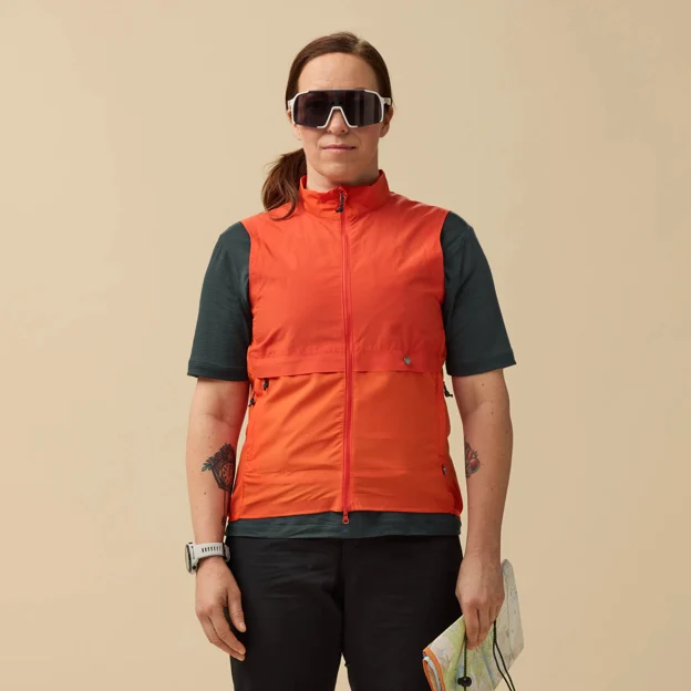 Fjällräven Hoja Adventure Vest W Women’s Vests Model Angle F 90159