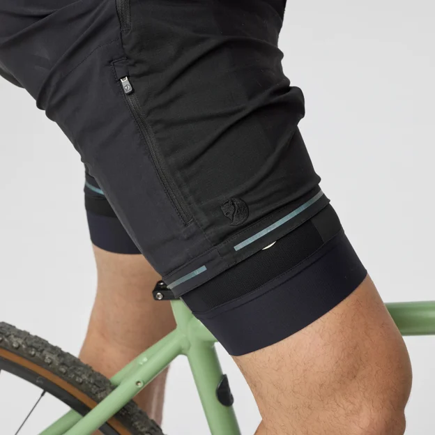 Fjällräven Hoja Bib Shorts W Women’s Shorts & skirts Model Angle O 100566