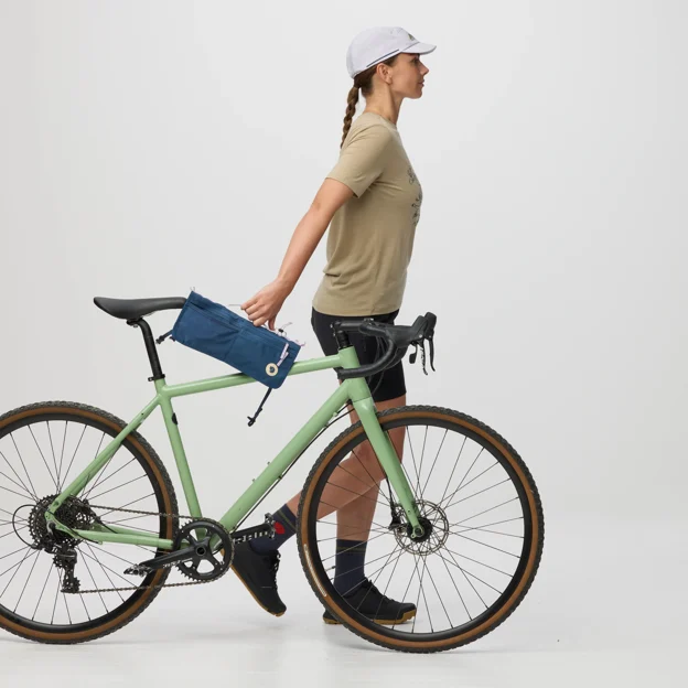 Fjällräven Hoja Bike Frame Fold Bag Unisex Backpack & bag accessories Model Angle F 100456
