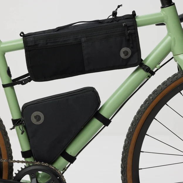 Fjällräven Hoja Bike Frame Fold Bag Unisex Backpack & bag accessories Model Angle M 100560