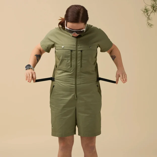 Fjällräven Hoja Field Suit W Women’s Outdoor trousers Model Angle K 90139