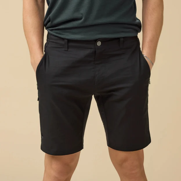 Fjällräven Hoja Hybrid Shorts M Men’s Shorts & skirts Model Angle F 90056