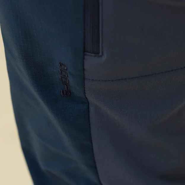 Fjällräven Hoja Hybrid Trousers W Women’s Outdoor trousers Model Angle J 90154
