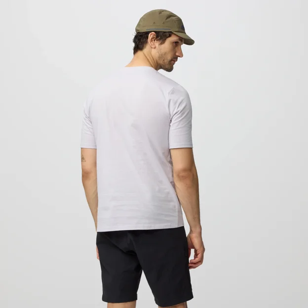 Fjällräven Hoja Iväg T-shirt M Men’s T-shirts & tank tops Model Model back 100497
