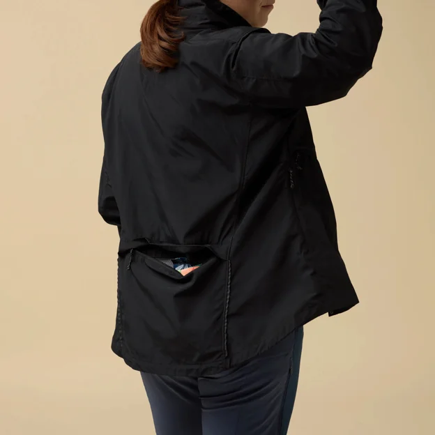 Fjällräven Hoja Rider's Wind Jacket W Women’s Wind jackets Model Angle G 90078