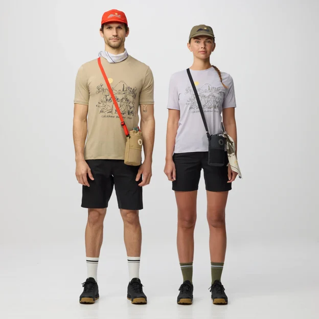 Fjällräven Hoja Snack Bag Large Unisex Backpack & bag accessories Model Angle H 100526