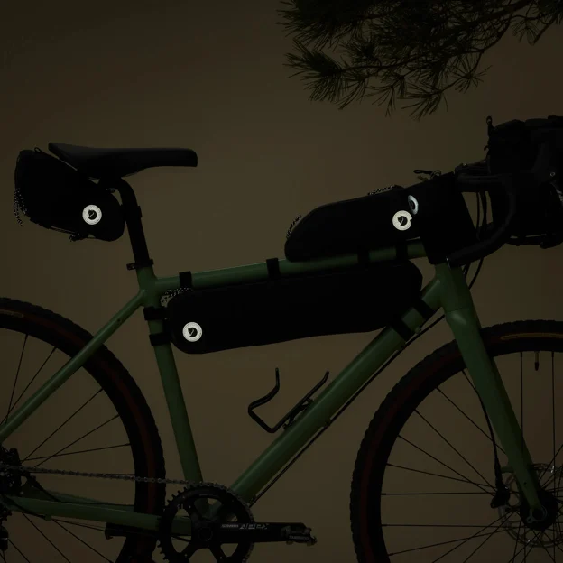 Fjällräven Hoja Top Tube Bag Unisex Backpack & bag accessories Model Angle K 90107