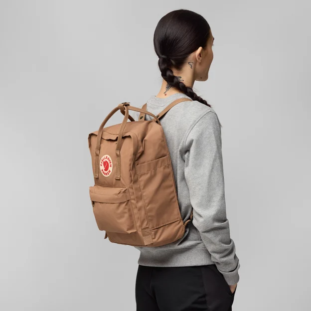 Fjällräven Kånken Unisex Outlet Model Model back 82390