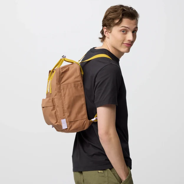 Fjällräven Kånken Koncept Unisex Daypacks Model Model side 100486