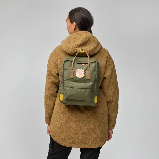 Fjällräven Kånken Koncept Unisex Daypacks Model Model side 94853