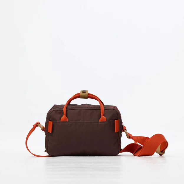 Fjällräven Kånken Koncept Crossbody Unisex Wallets & small bags Model Angle L 120101