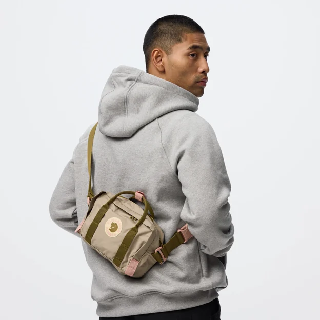 Fjällräven Kånken Koncept Crossbody Unisex Wallets & small bags Model Angle H 120094