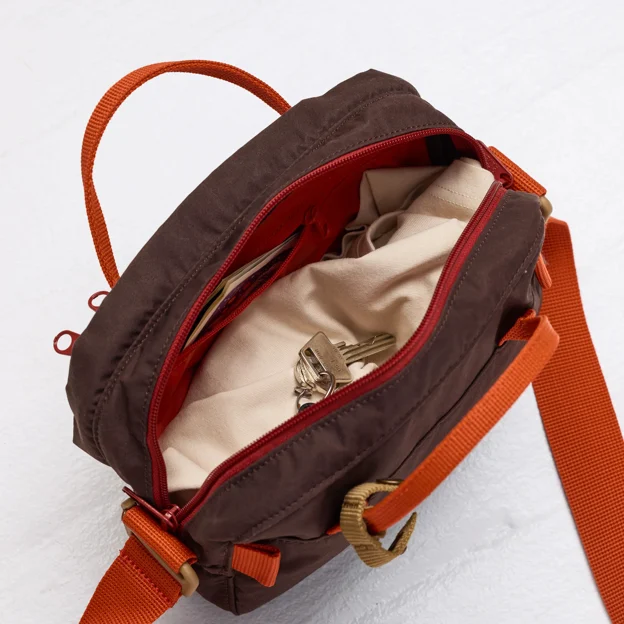 Fjällräven Kånken Koncept Crossbody Unisex Wallets & small bags Model Angle J 120170