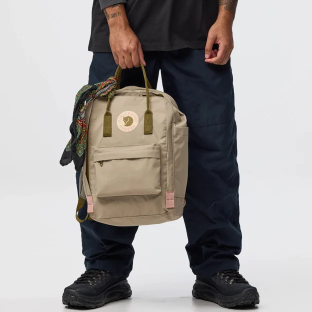 Fjällräven Kånken Koncept Laptop 15 Unisex Daypacks Model Angle K 120353