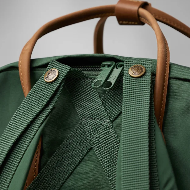 Fjällräven Kånken No. 2 Laptop 15 Unisex Outlet Detail Angle G 75948