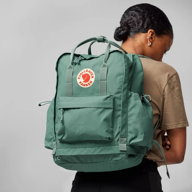 Fjällräven Kånken Outlong Unisex Daypacks Model Model front 82216