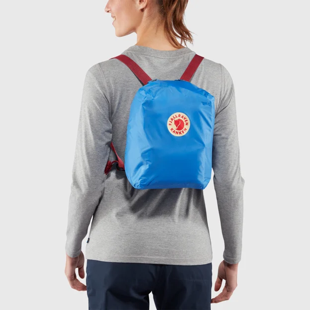 Fjällräven Kånken Rain Cover Mini Unisex Backpack & bag accessories Model Model front 22860