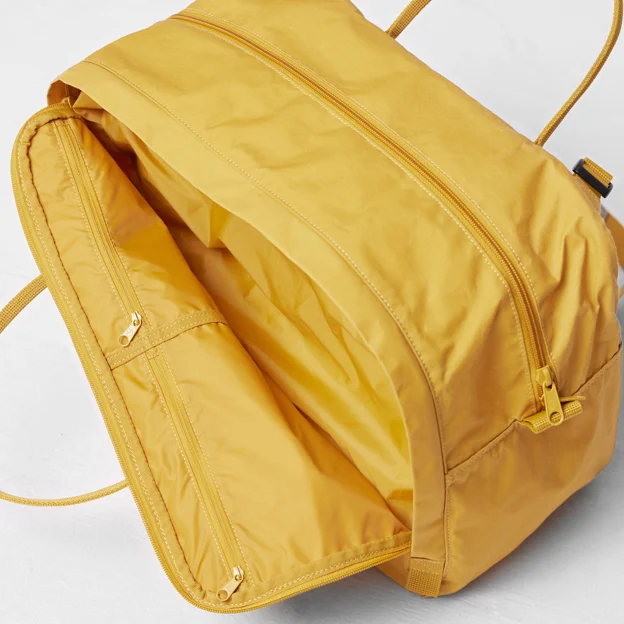 Fjällräven Kånken Weekender Unisex Shoulder bags Detail Angle J 75956