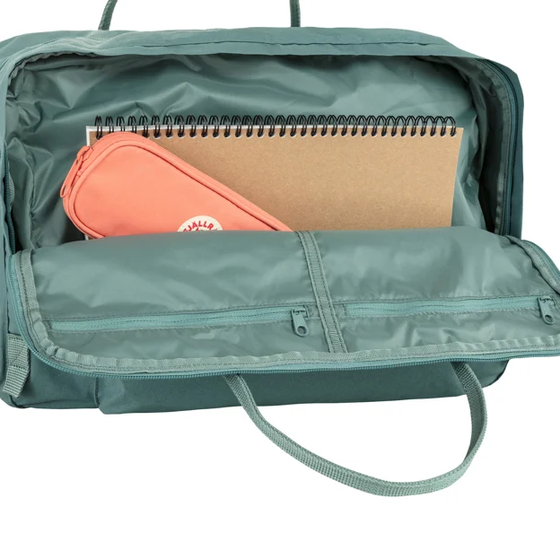 Fjällräven Kånken Weekender Unisex Shoulder bags Detail Angle N 75959