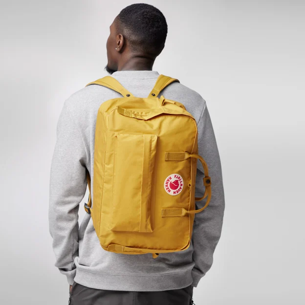 Fjällräven Kånken Weekender Unisex Shoulder bags Model Model side 75954