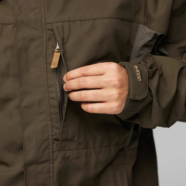Fjällräven Kaipak Jacket M Men’s Outlet Model Angle K 82588