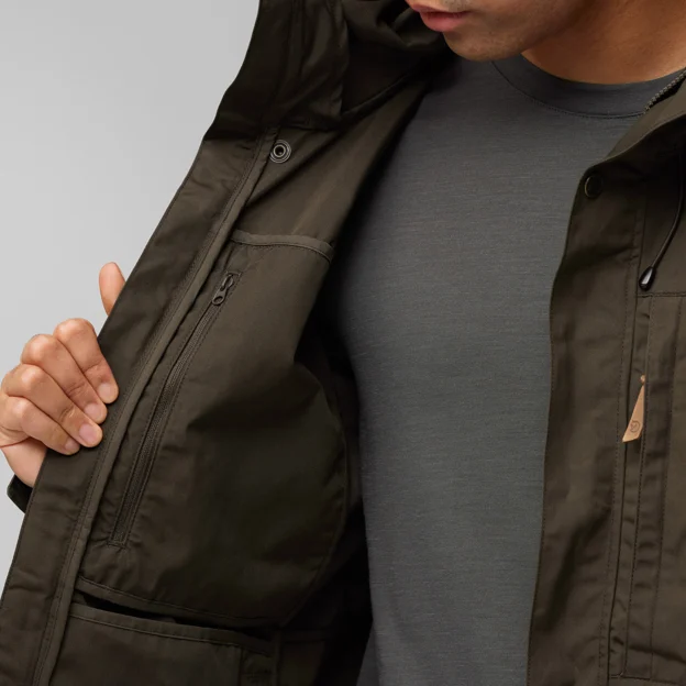 Fjällräven Kaipak Jacket M Men’s Outlet Model Angle M 82590