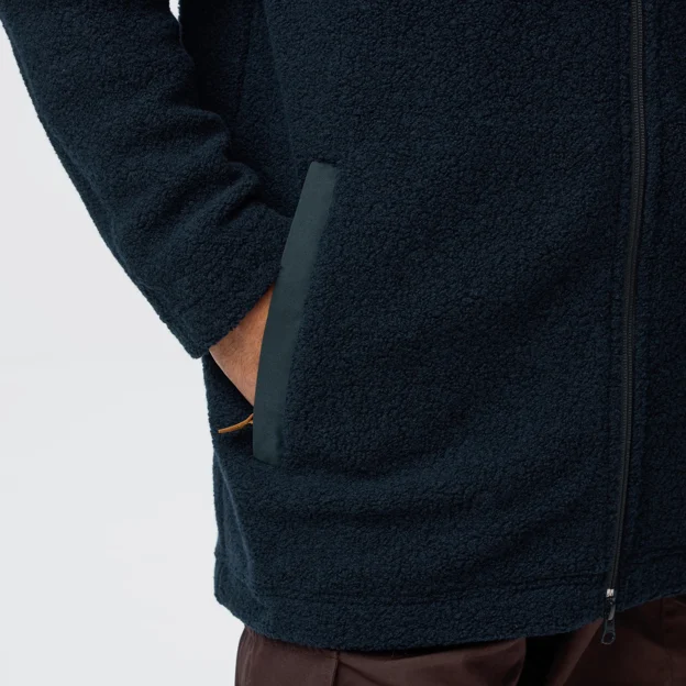 Fjällräven Kaitum Fleece M Men’s Fleeces Model Angle J 120105