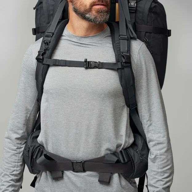 Fjällräven Kajka 100 Unisex Trekking backpacks Model Model back 82161