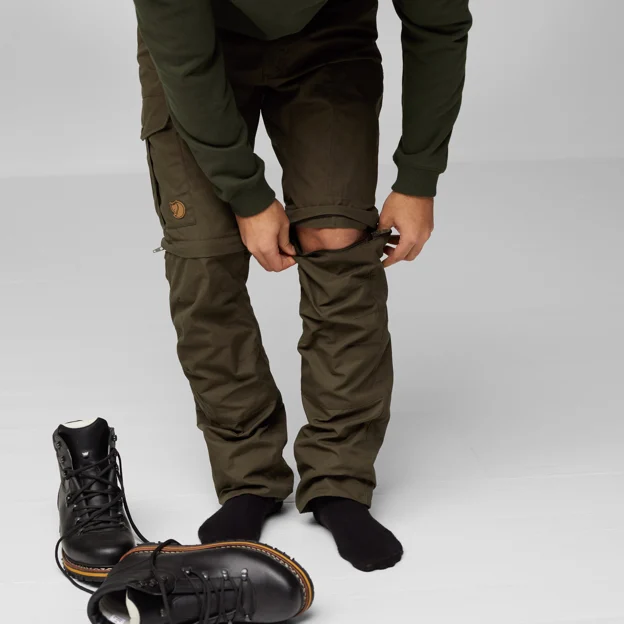 Fjällräven Karl Pro Zip-off Trousers M Men’s Outdoor trousers Model Angle I 82607