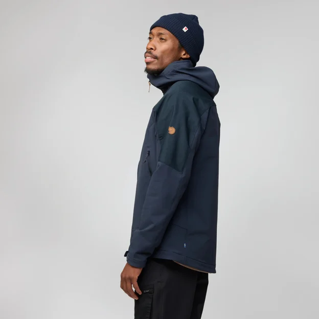 Fjällräven Keb Agile Winter Jacket M Men’s Trekking jackets Model Model side 94535