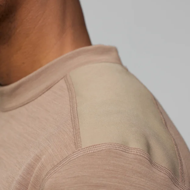 Fjällräven Keb Fleece Crew Neck M Men’s Fleeces Model Angle G 94506