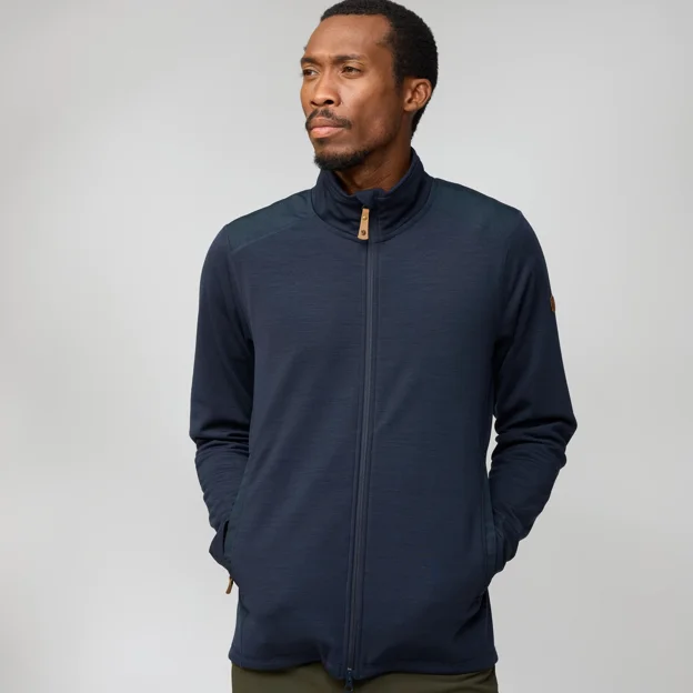 Fjällräven Keb Fleece M Men’s Fleeces Model Angle G 121616