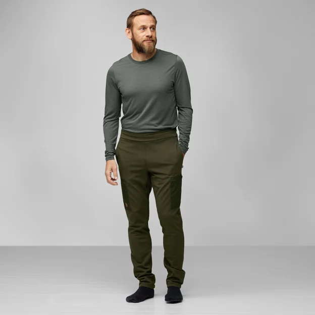 Fjällräven Keb Fleece Trousers M Men’s Base layer bottoms Model Model back 76236
