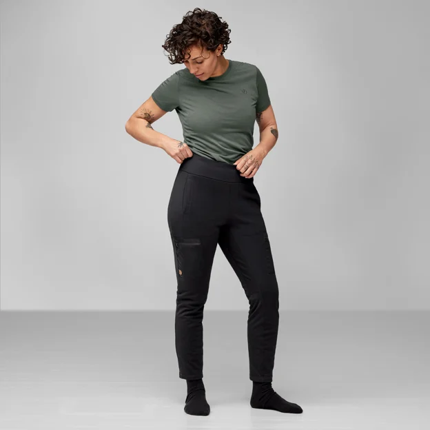 Fjällräven Keb Fleece Trousers W Women’s Base layer bottoms Model Model front 76234
