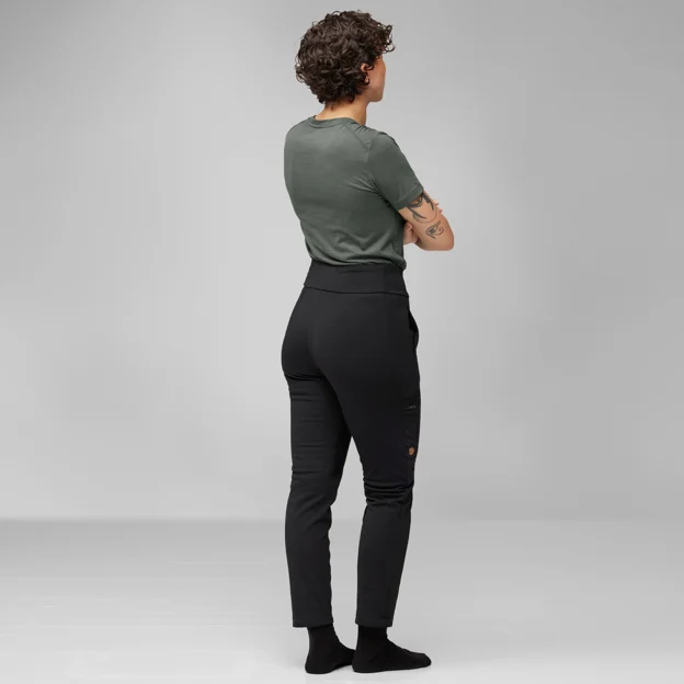 Fjällräven Keb Fleece Trousers W Women’s Base layer bottoms Model Model back 76231