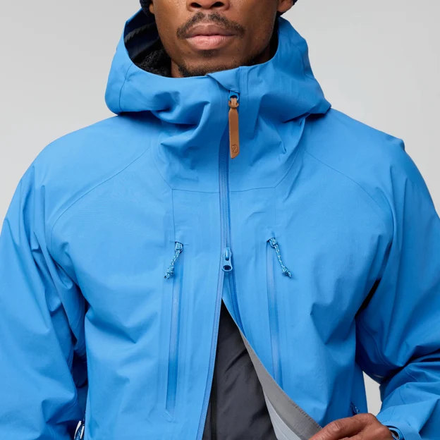 Fjällräven Keb GTX Jacket M Men’s Shell jackets Model Angle J 94570