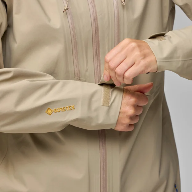 Fjällräven Keb GTX Jacket W Women’s Shell jackets Model Angle K 94564