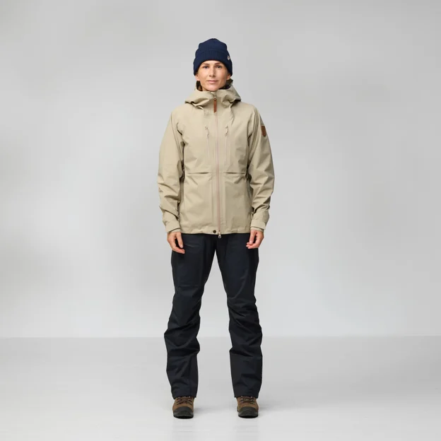 Fjällräven Keb GTX Jacket W Women’s Shell jackets Model Model front 94424